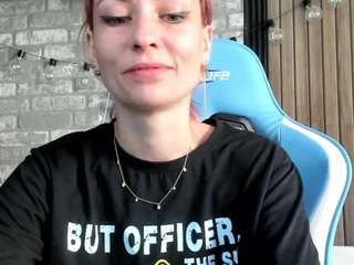 karoline1201 Live Webcam on CamSoda