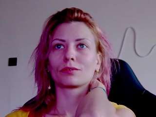 karoline1201 from CamSoda is Freechat