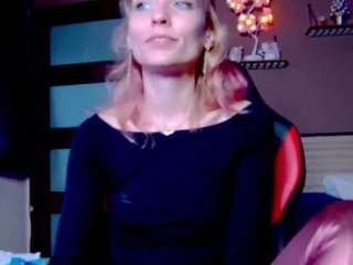 karoline1201 Live Webcam on CamSoda