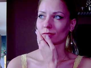 karoline1201 Live Webcam on CamSoda