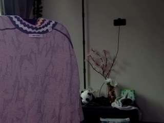 karoline1201's CamSoda show and profile