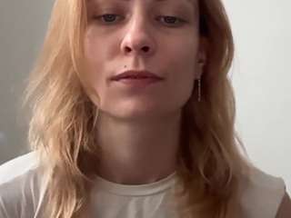 karoline1201's CamSoda show and profile