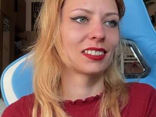 karoline1201 webcam