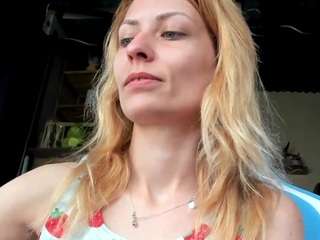 karoline1201 Live Webcam on CamSoda