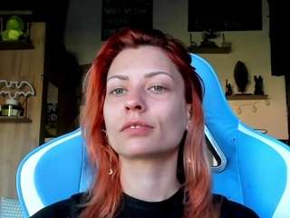 karoline1201's CamSoda show and profile