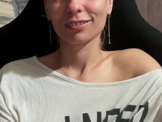 karoline1201 webcam