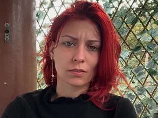 karoline1201 webcam