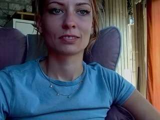 karoline1201 live webcam show