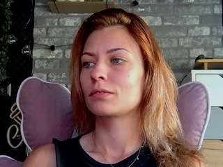karoline1201 live webcam show