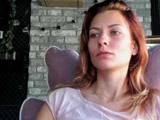 karoline1201 live webcam show
