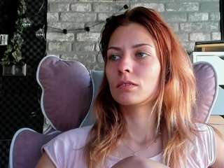 karoline1201 live webcam show