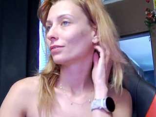 karoline1201 live webcam show