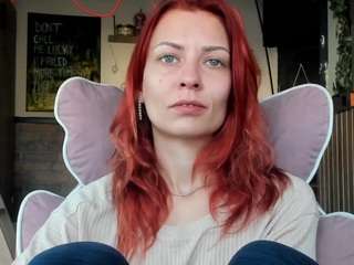 karoline1201 live cam preview