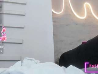 karla-mille webcam