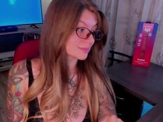 emmaa-hostt