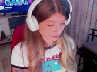 emmaa-hostt