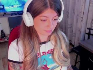 emmaa-hostt