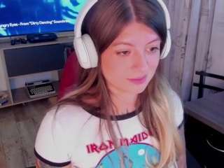 emmaa-hostt