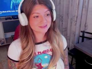 emmaa-hostt