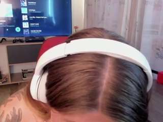Emma live webcam show
