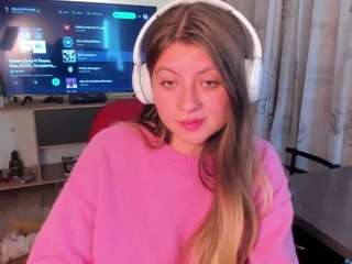 emmaa-hostt