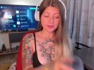 emmaa-hostt