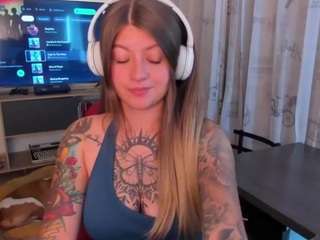 emmaa-hostt