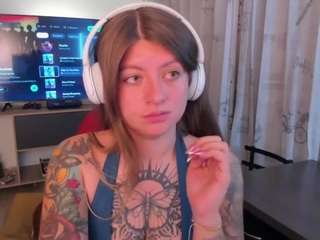 emmaa-hostt
