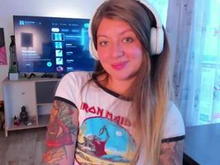 emmaa-hostt