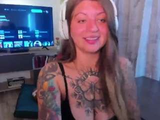 emmaa-hostt