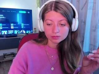 emmaa-hostt