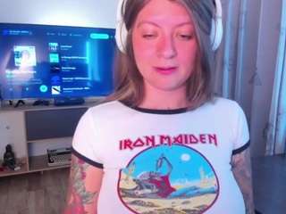 emmaa-hostt