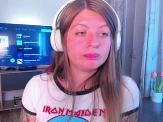 emmaa-hostt