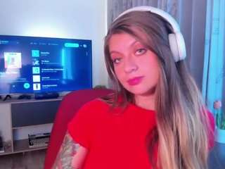 emmaa-hostt
