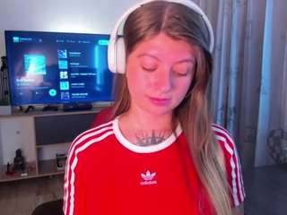 emmaa-hostt