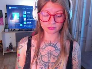emmaa-hostt