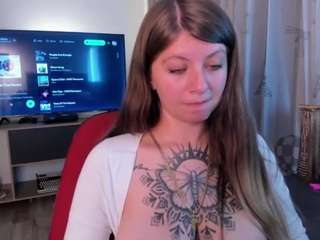 emmaa-hostt