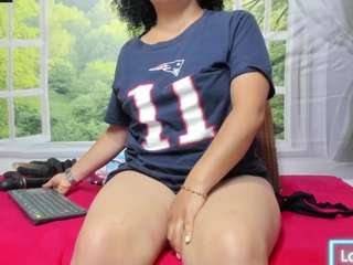 nikol32 Live Webcam on CamSoda