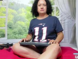 nikol32 Live Webcam on CamSoda