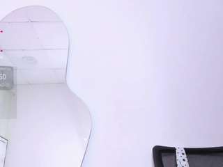 samantha-dm Live Webcam on CamSoda