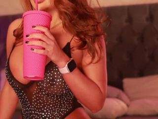 sellenasky Live Webcam on CamSoda