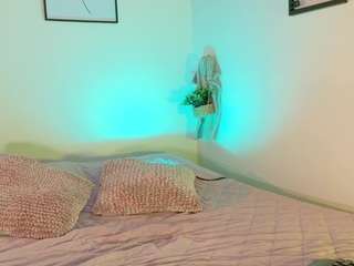 deviildoll Live Webcam on CamSoda