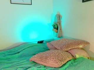 deviildoll Live Webcam on CamSoda