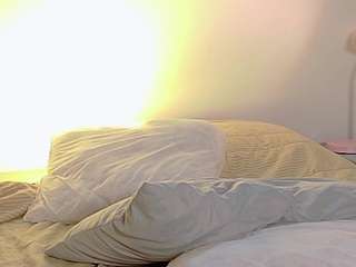 Live webcam model deviildoll on Soda Cams