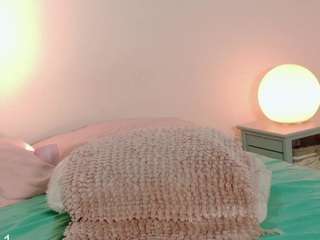 Deviil Doll live cam preview