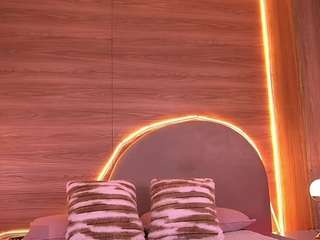 karla-011's CamSoda show and profile