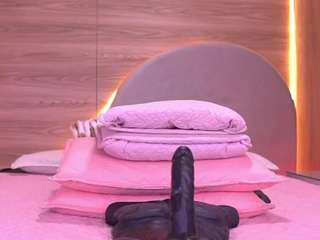 Danna Berlin live webcam show