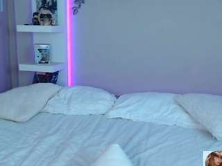 Live webcam model kazzumi on Soda Cams