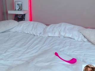 Kazzumi live webcam show