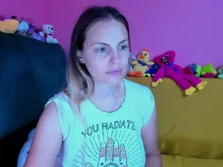 milky mommy's Live Sex Cam Show